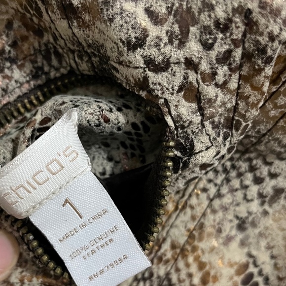 Chico’s Women’s Queen of the Jungle Reversible 100% Genuine Leather Jacket Sz-M - Picture 7 of 8